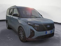 Azzurro Usata 2024 Ford Tourneo Courier Titanium Monovolume | 19.890 € (Buon prezzo)