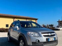 Grigio Usata 2008 Chevrolet Captiva SUV | 4700 € (Buon prezzo)