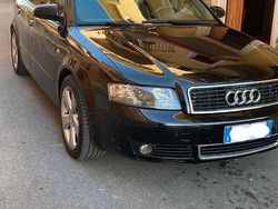 Nero Usata 2003 Audi A4 Tre volumi | 2000 € (Buon prezzo)