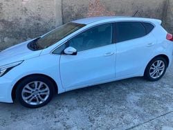 Bianco Usata 2014 Kia Ceed Due volumi | 5500 € (Super prezzo)
