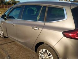 Marrone Usata 2016 Opel Zafira Monovolume | 12.999 € (Buon prezzo)