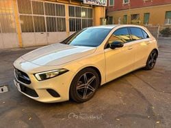 Bianco Usata 2019 Mercedes A160 Tre volumi | 19.990 € (Buon prezzo)