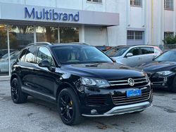 Nero Usata 2011 VW Touareg Executive SUV | 13.900 € (Cara)