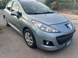 Grigio Usata 2010 Peugeot 207 Tre volumi | 3500 € (Buon prezzo)