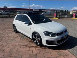 Bianco Usata 2015 VW Golf VII GTI Tre volumi | 15.500 € (Buon prezzo)