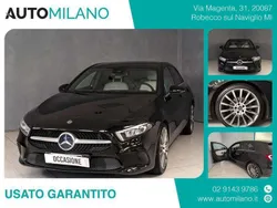 Nero Usata 2019 Mercedes A180 Tre volumi | 18.890 € (Buon prezzo)