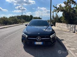 Nero Usata 2019 Mercedes A180 Tre volumi | 20.000 € (Buon prezzo)