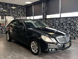 Nero Usata 2012 Mercedes E200 Elegance Tre volumi | 8900 € (Ottimo prezzo)