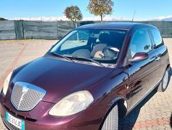 Rosso Usata 2007 Lancia Ypsilon Due volumi | 2500 € (Ottimo prezzo)
