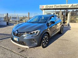 Grigio Usata 2022 Renault Captur PE SUV | 15.900 € (Buon prezzo)