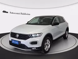 Bianco perla metalizzato tetto Usata 2022 VW T-Roc Advance SUV | 25.000 € (Buon prezzo)
