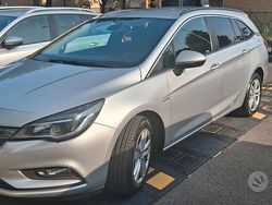 Grigio Usata 2017 Opel Astra Due volumi | 4900 € (Super prezzo)