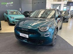 Verde Nuova 2025 Fiat 600 La Prima SUV | 25.800 €