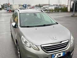 Grigio Usata 2014 Peugeot 2008 Allure SUV | 5200 € (Buon prezzo)