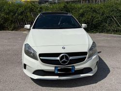 Bianco Usata 2017 Mercedes A180 Tre volumi | 16.650 € (Buon prezzo)