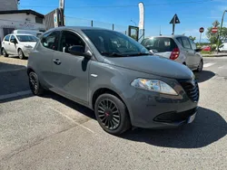 Argento Usata 2014 Lancia Ypsilon Gold Due volumi | 6990 € (Buon prezzo)