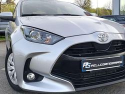 Argento Usata 2023 Toyota Yaris Business Edition Tre volumi | 17.200 € (Buon prezzo)