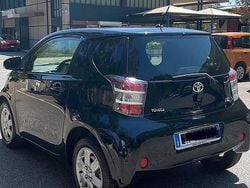 Nero Usata 2012 Toyota iQ Due volumi | 9000 €