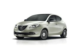 Bianco / pastello Usata 2014 Lancia Ypsilon Gold Due volumi | 5900 € (Buon prezzo)