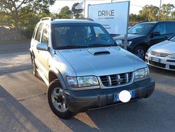 Argento Usata 2001 Kia Sportage Comfort SUV | 5600 € (Cara)