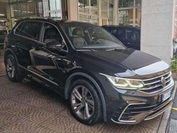 Nero Usata 2022 VW Tiguan R-line SUV | 31.850 € (Cara)