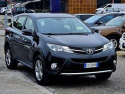 Other Usata 2015 Toyota RAV4 Active SUV | 10.950 € (Buon prezzo)