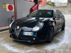 Usata 2010 Alfa Romeo Giulietta Quadrifoglio Due volumi | 10.300 € (Buon prezzo)