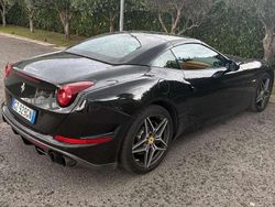 Nero Usata 2017 Ferrari California Cabrio | 149.500 € (Cara)