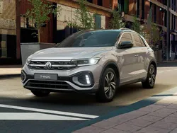 Pyrit silver metallizzato nero Nuova 2024 VW T-Roc R-line Plus SUV | 28.950 € (Buon prezzo)
