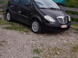 Marrone Usata 2006 Lancia Musa Monovolume | 1500 € (Buon prezzo)