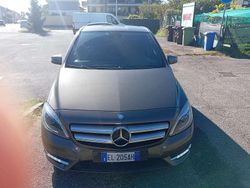 Bronzo Usata 2013 Mercedes B180 Premium Monovolume | 8500 € (Buon prezzo)