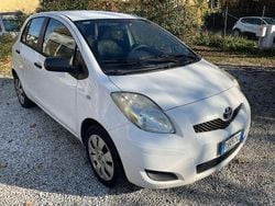 Other Usata 2011 Toyota Yaris Sol Tre volumi | 5200 € (Buon prezzo)