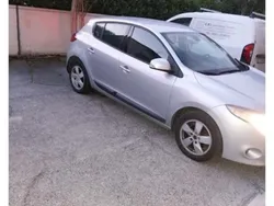 Usata 2009 Renault Mégane III Tre volumi | 2000 € (Ottimo prezzo)