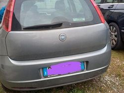 Grigio Usata 2006 Fiat Grande Punto Due volumi | 2500 € (Ottimo prezzo)