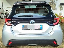 Argento Usata 2022 Toyota Yaris Hybrid Trend Tre volumi | 16.000 € (Super prezzo)