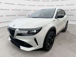 Bianco / pastello Nuova 2024 Alfa Romeo Junior Edizione Speciale SUV | 28.990 € (Buon prezzo)