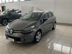 Grigio Usata 2015 Renault Clio IV Tre volumi | 8299 € (Buon prezzo)
