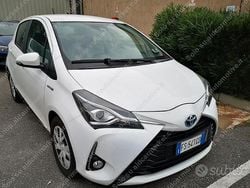 Bianco Usata 2018 Toyota Yaris Hybrid Active Tre volumi | 11.900 € (Buon prezzo)