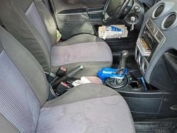 Grigio Usata 2007 Ford Fusion Monovolume | 1300 € (Ottimo prezzo)