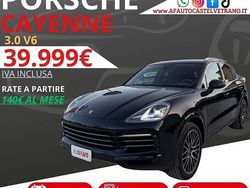 Blu Usata 2018 Porsche Cayenne SUV | 39.999 € (Buon prezzo)