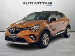 Oro Usata 2022 Renault Captur Intens SUV | 18.500 € (Buon prezzo)