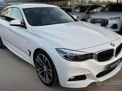 Bianco Usata 2018 BMW 318 M Sport Tre volumi | 21.990 € (Molto cara)