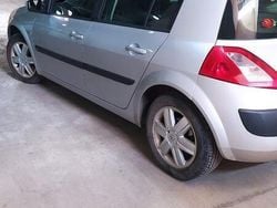 Grigio Usata 2006 Renault Mégane II Tre volumi | 2500 €