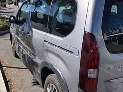 Grigio Usata 2021 Peugeot Rifter Allure Monovolume | 17.900 € (Ottimo prezzo)