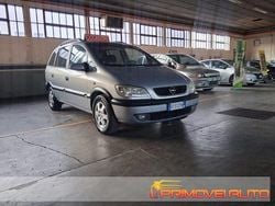 Argento Usata 2001 Opel Zafira Elegance Monovolume | 800 € (Buon prezzo)