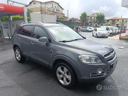Grigio Usata 2011 Chevrolet Captiva SUV | 2900 €