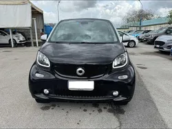 Nero Usata 2016 Smart ForTwo Coupé Passion Due volumi | 8490 € (Buon prezzo)
