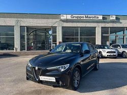 Nero Usata 2018 Alfa Romeo Stelvio SUV | 18.490 € (Buon prezzo)