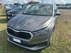 Bianco Usata 2023 Skoda Fabia Ambition Due volumi | 10.950 € (Ottimo prezzo)