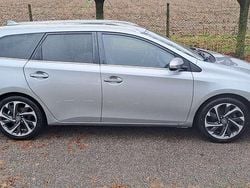 Usata 2016 Toyota Auris Touring Sports Lounge Station wagon | 12.000 € (Buon prezzo)